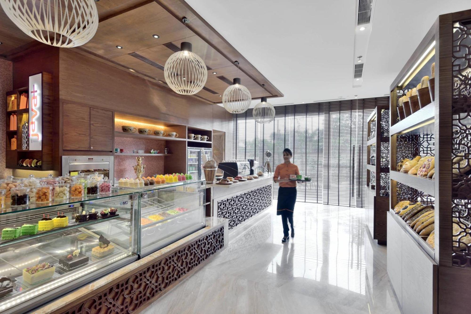Courtyard By Marriott Raipur Hotel Екстериор снимка